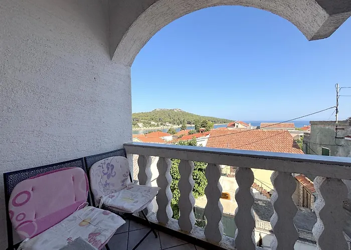 Venilia Lukoran