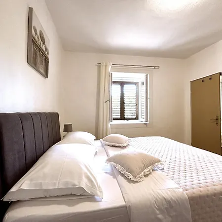 Venilia Πανσιόν