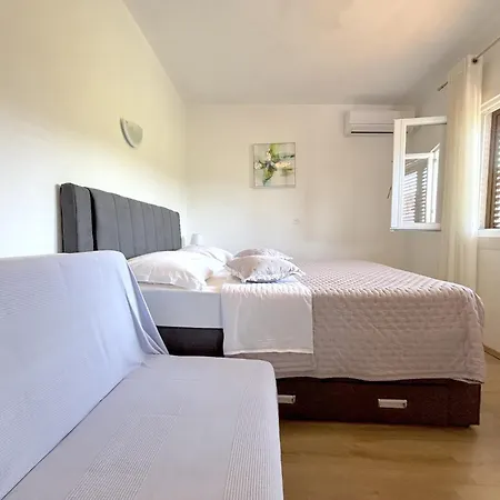 Venilia Πανσιόν 3*