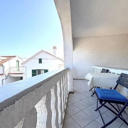 Πανσιόν Venilia Lukoran