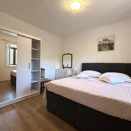 Πανσιόν Venilia 3*