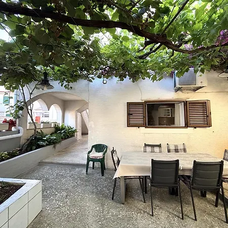 Venilia Πανσιόν 3*