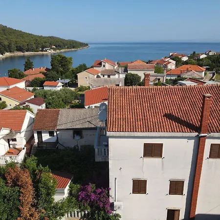 Venilia Πανσιόν Lukoran