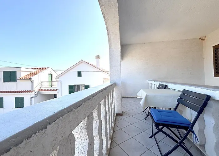 بيت ضيافة Venilia Lukoran