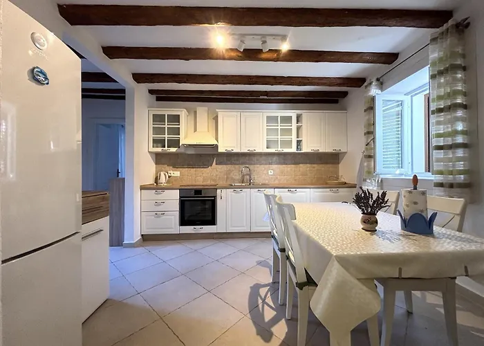 بيت ضيافة Venilia