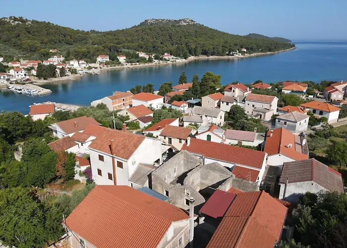 بيت ضيافة Venilia Lukoran